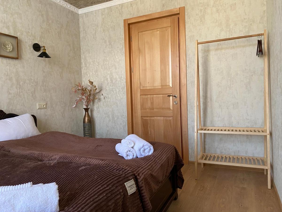 Niniko Shampriani Guest House Mestia Zewnętrze zdjęcie